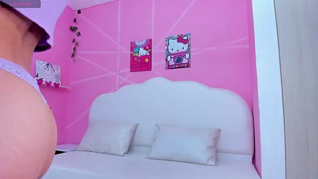 DaripQueen online show from February 4, 2025, 1:48 pm