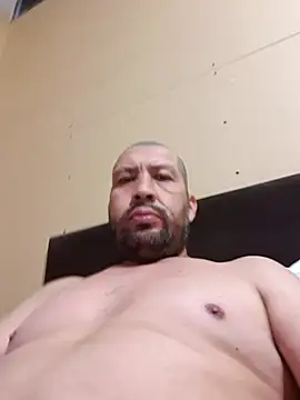 Snapshot of danielll2024 chatting on February 11, 2026, 3:44 am danielll2024 online show from February 11, 2026, 3:44 am