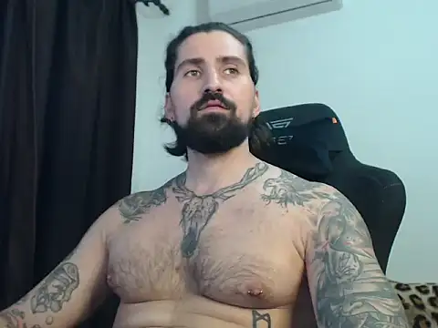 Snapshot of MateoHunk chatting on September 17, 2025, 9:44 am MateoHunk online show from September 17, 2025, 9:44 am