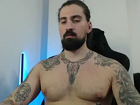 Snapshot of MateoHunk chatting on November 4, 2025, 5:23 pm MateoHunk online show from November 4, 2025, 5:23 pm