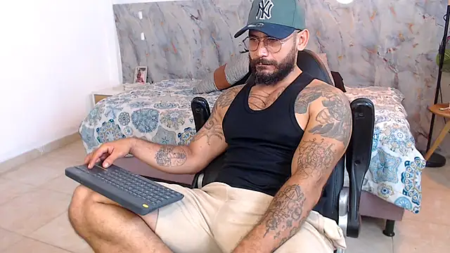 hanz col online show from November 22, 2025, 4:33 am