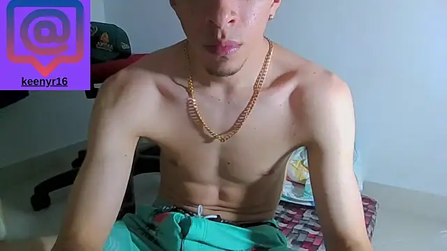 Snapshot of Keeny16 chatting on September 13, 2025, 3:56 pm Keeny16 online show from September 13, 2025, 3:56 pm