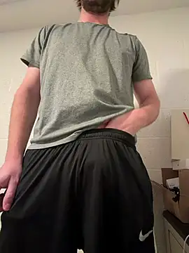 pizzaboy13 online show from February 10, 2026, 7:29 pm