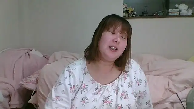 Snapshot of SAKU-RA-chan chatting on February 23, 2025, 3:18 pm SAKU-RA-chan online show from February 23, 2025, 3:18 pm