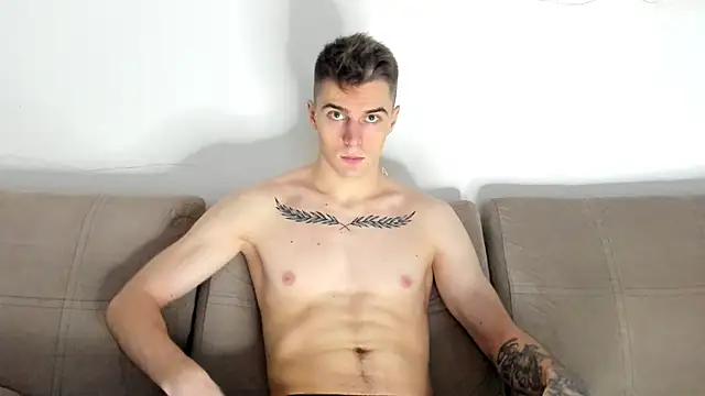 Snapshot of Ian_Connery chatting on January 7, 2025, 5:09 pm Ian Connery online show from January 7, 2025, 5:09 pm