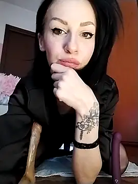 dahlia 82 online show from March 18, 2026, 9:23 am