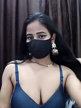 Lalisa sexy online show from November 7, 2025, 5:02 pm