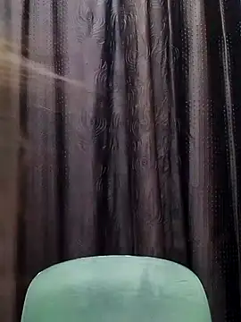 Lalisa sexy online show from November 22, 2025, 4:28 pm