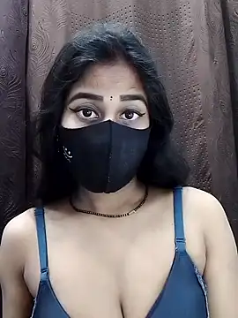 Lalisa sexy online show from April 2, 2026, 10:51 pm