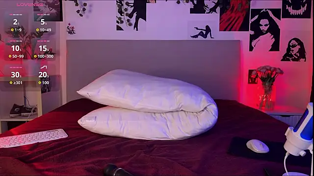 Lisa Moones online show from February 12, 2026, 6:36 pm