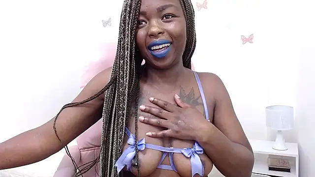 Snapshot of _Zooee chatting on December 28, 2024, 11:30 am Zooee online show from December 28, 2024, 11:30 am