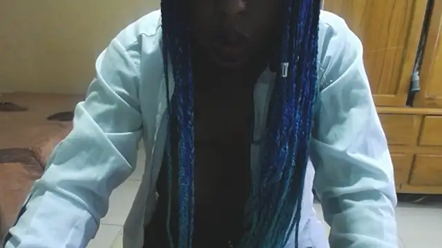 Snapshot of _Zooee chatting on January 30, 2025, 1:31 pm Zooee online show from January 30, 2025, 1:31 pm