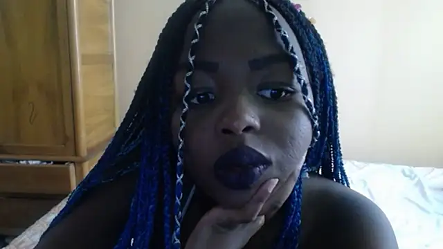 Snapshot of _Zooee chatting on February 9, 2025, 7:52 pm Zooee online show from February 9, 2025, 7:52 pm