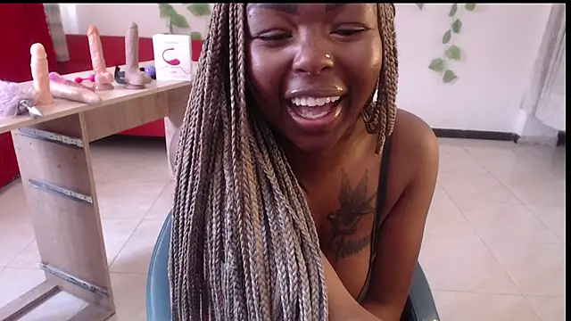 Snapshot of _Zooee chatting on September 26, 2025, 2:32 pm Zooee online show from September 26, 2025, 2:32 pm