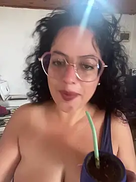 babyluna939 online show from March 3, 2025, 7:39 pm