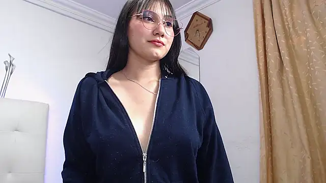 Chloe Brownx online show from March 10, 2025, 6:56 pm