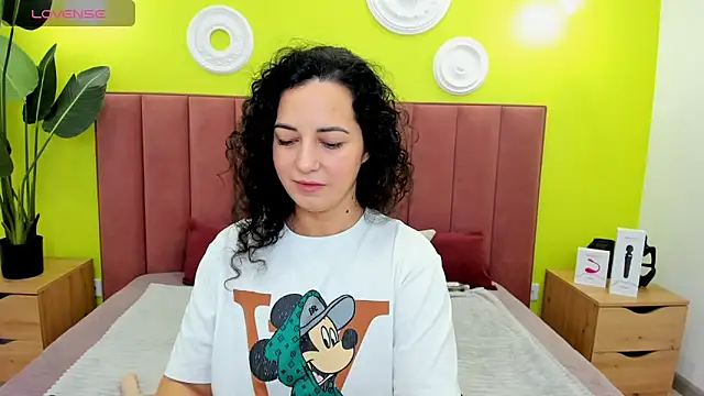 Linda Insatiable online show from February 9, 2026, 1:09 am