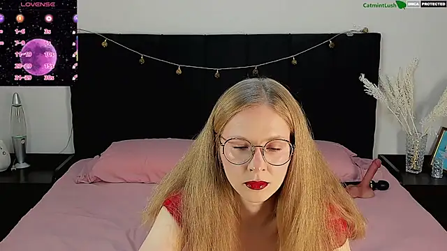 CatmintLush online show from July 24, 2026, 11:36 pm