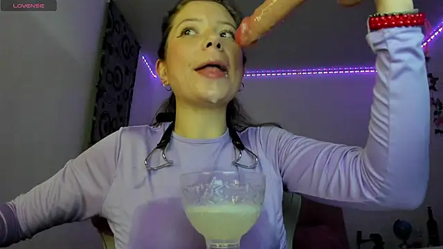 Susana garcia  online show from March 23, 2025, 2:04 am