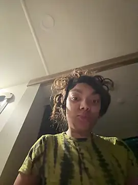 Snapshot of butterflybootyy chatting on September 11, 2025, 8:58 am butterflybootyy online show from September 11, 2025, 8:58 am