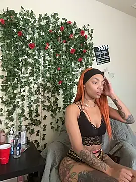 Snapshot of butterflybootyy chatting on November 29, 2025, 3:04 pm butterflybootyy online show from November 29, 2025, 3:04 pm