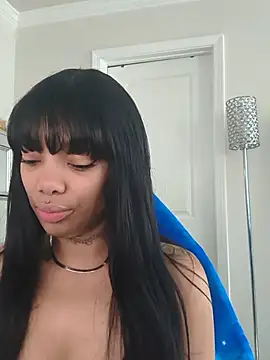 Snapshot of butterflybootyy chatting on June 18, 2026, 1:15 pm butterflybootyy online show from June 18, 2026, 1:15 pm