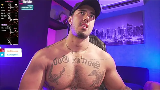 JACOB MARTINS online show from February 13, 2026, 10:06 pm