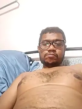 Snapshot of RoyPapafarid chatting on March 9, 2025, 10:52 pm RoyPapafarid online show from March 9, 2025, 10:52 pm