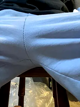 portugadopau online show from October 2, 2025, 8:43 am