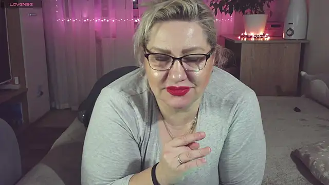 AngelinaGlam online show from February 7, 2025, 3:08 pm