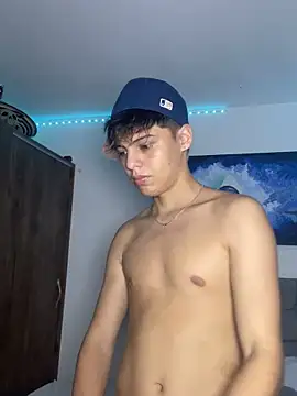 Snapshot of _walker007 chatting on March 19, 2025, 8:23 am walker007 online show from March 19, 2025, 8:23 am