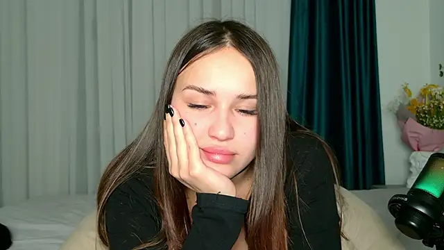 Brenda M00n online show from March 15, 2025, 4:32 pm