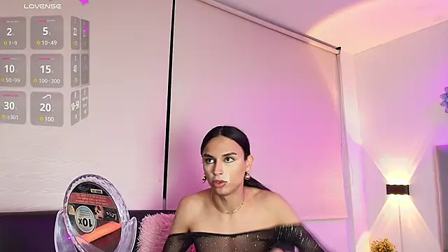 Chloe Cherry21 online show from January 24, 2025, 1:56 am