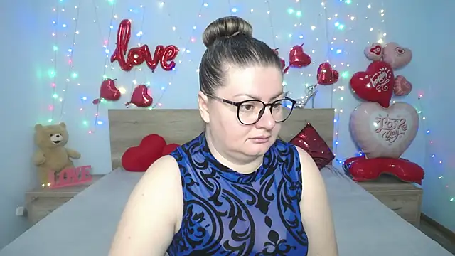 ZannaDreil online show from March 5, 2025, 6:56 pm