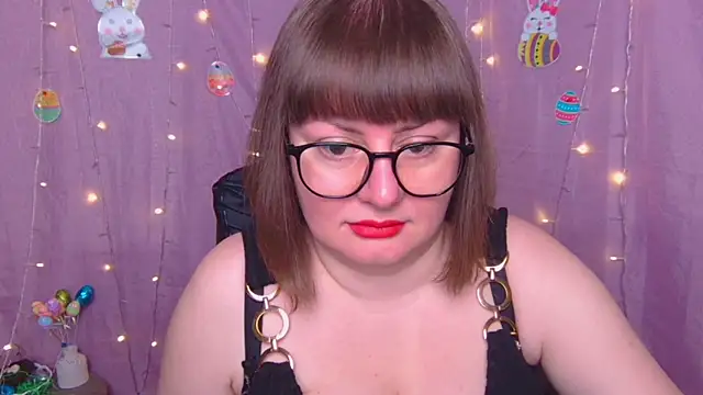 ZannaDreil online show from April 9, 2026, 6:02 pm