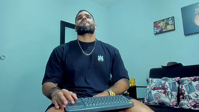 SamirHazard97 online show from October 3, 2025, 7:33 pm