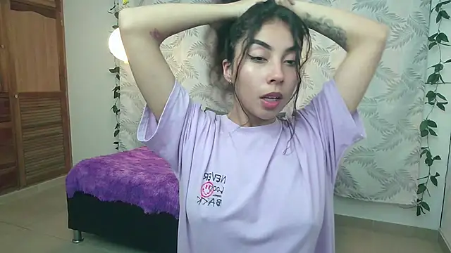 Mya paris online show from December 13, 2024, 3:49 am