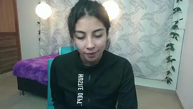 Mya paris online show from January 10, 2025, 10:36 pm