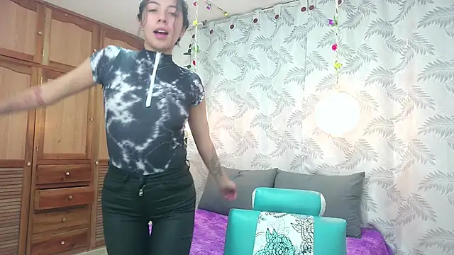 Mya paris online show from January 24, 2025, 1:24 am