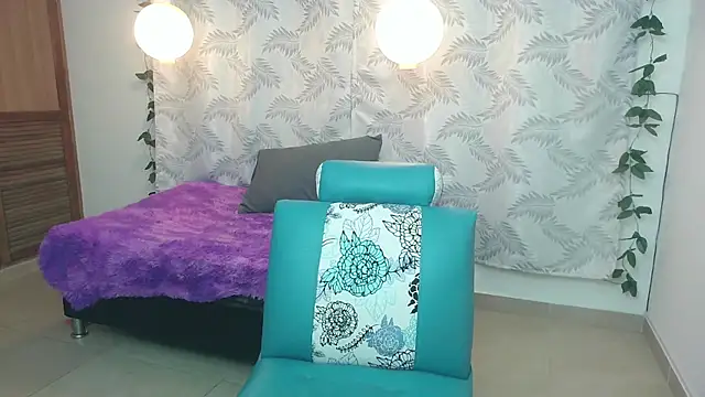 Mya paris online show from February 12, 2025, 4:23 am