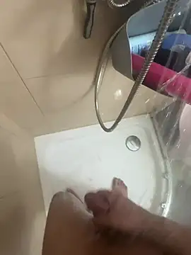 Ermando19 online show from April 14, 2026, 5:52 pm