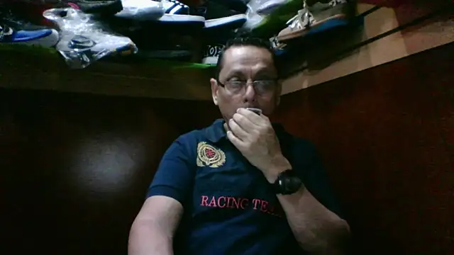 Snapshot of MarcusKelvin chatting on September 17, 2025, 1:35 pm MarcusKelvin online show from September 17, 2025, 1:35 pm