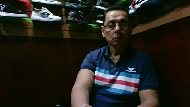 Snapshot of MarcusKelvin chatting on October 25, 2025, 12:13 pm MarcusKelvin online show from October 25, 2025, 12:13 pm