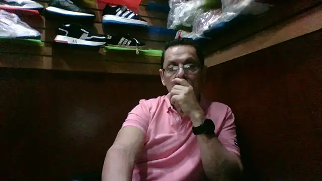 Snapshot of MarcusKelvin chatting on November 8, 2025, 1:00 pm MarcusKelvin online show from November 8, 2025, 1:00 pm