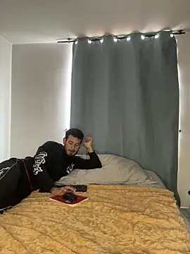 anika lowen02 online show from October 29, 2025, 3:58 pm