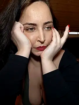 Selena Selly7 online show from February 3, 2026, 9:20 pm