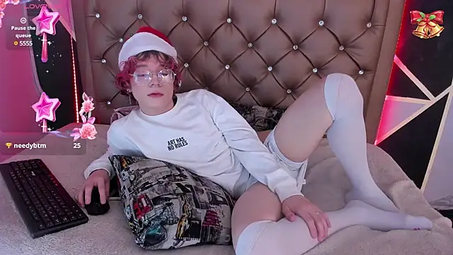 Max lover1 online show from December 24, 2024, 6:28 pm