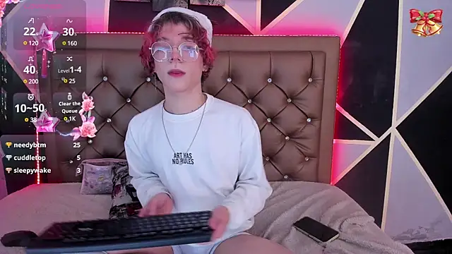 Max lover1 online show from December 24, 2024, 10:17 pm