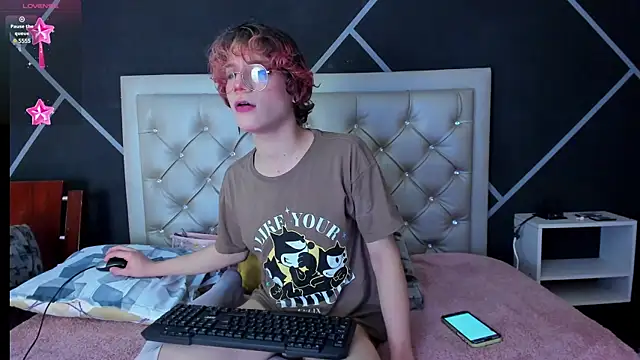 Max lover1 online show from January 4, 2025, 2:35 pm