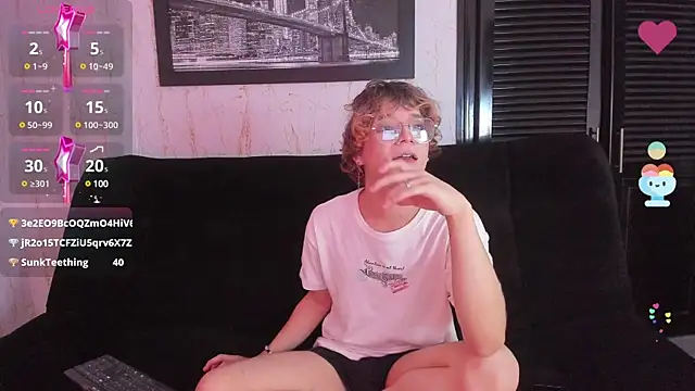 Max lover1 online show from February 4, 2025, 3:26 pm